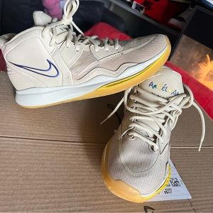 Nike Kyrie infinity N7 size 9.5